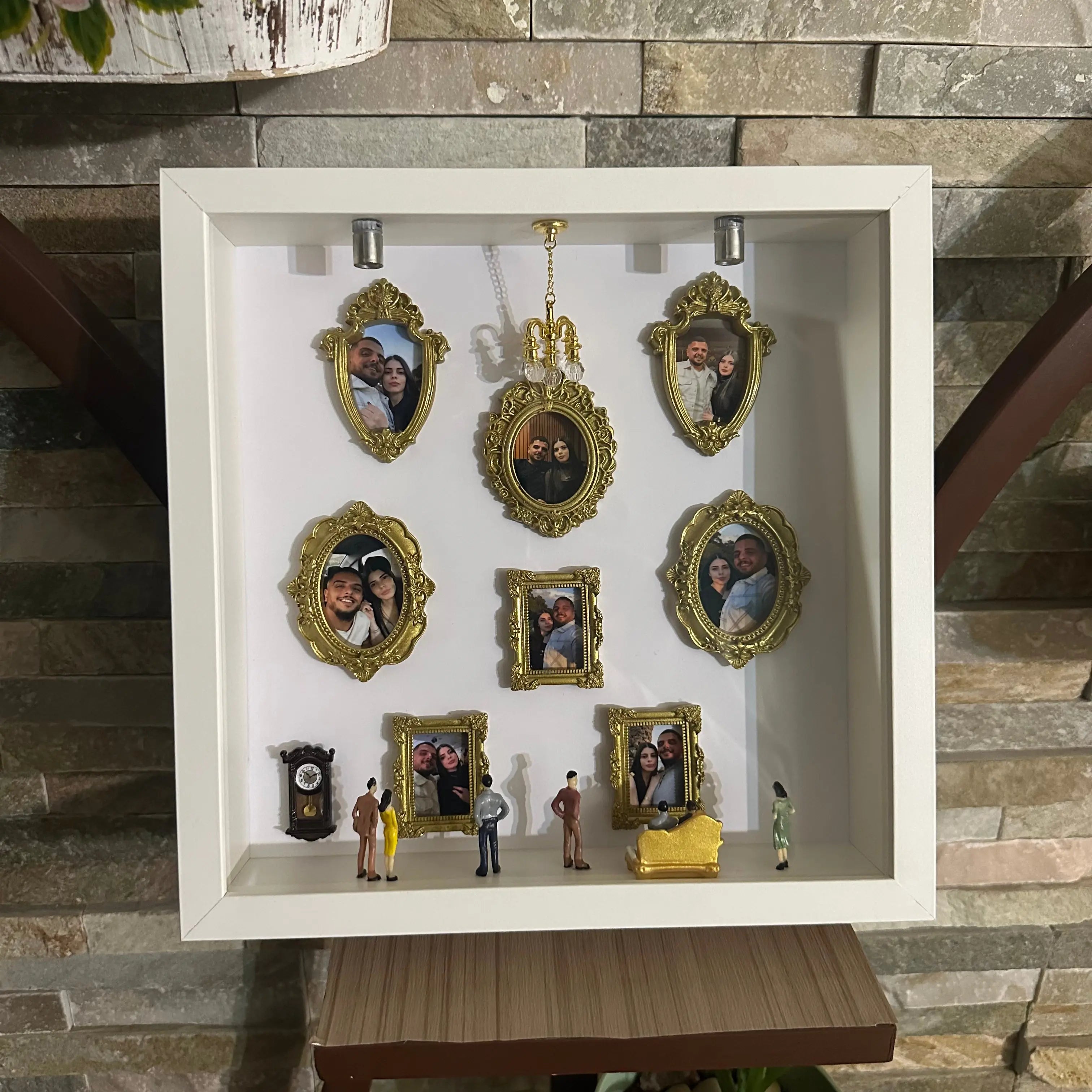 Displaying the mini museum of us the medium size
